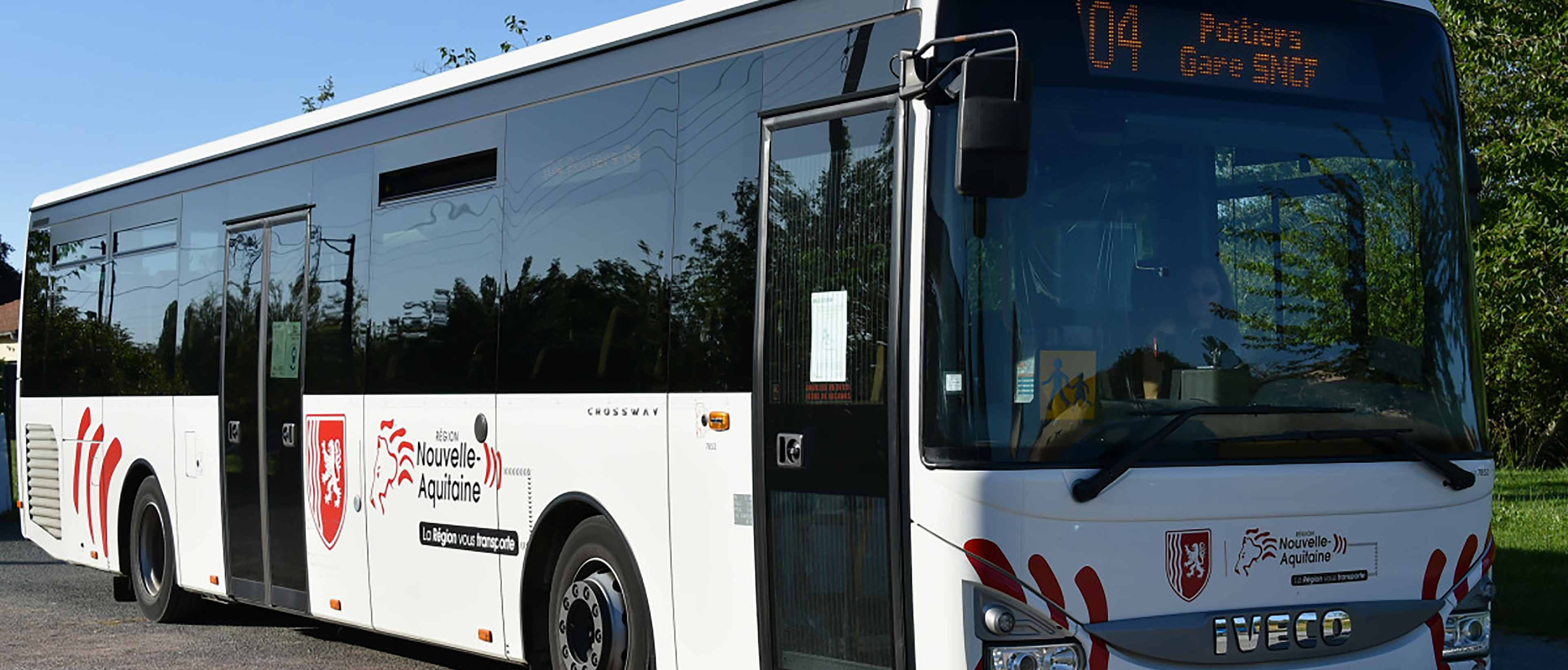 Transports la carte solidaire Jeunes en NouvelleAquitaine