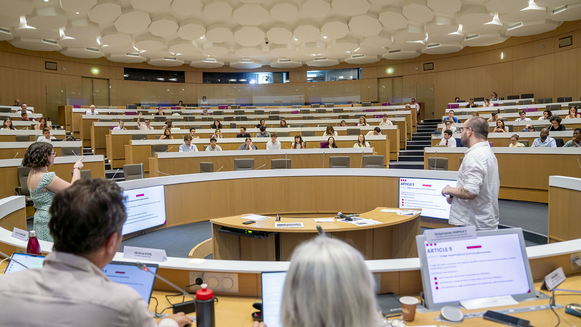 Plénière de clôture pour le CRJ - vue de l'assemblée