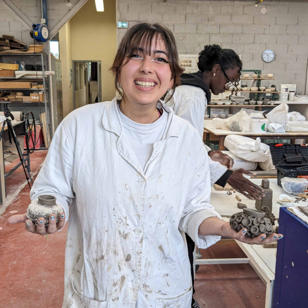 Résidence d'artiste au Lycée le Mas-Jambot à Limoges - céramique