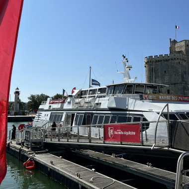 Réservez votre visite à bord du navire des métiers