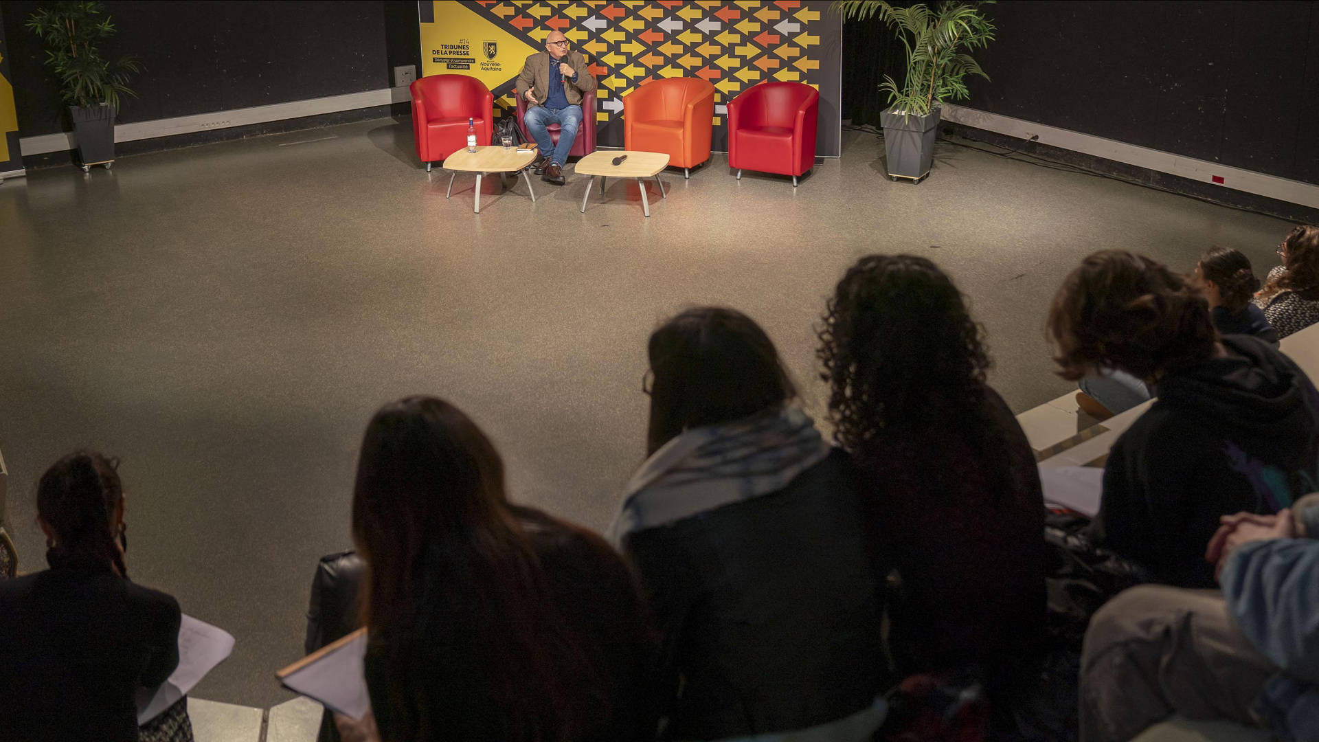 Des lycéens aux Tribunes de la presse pour comprendre et analyser les médias 