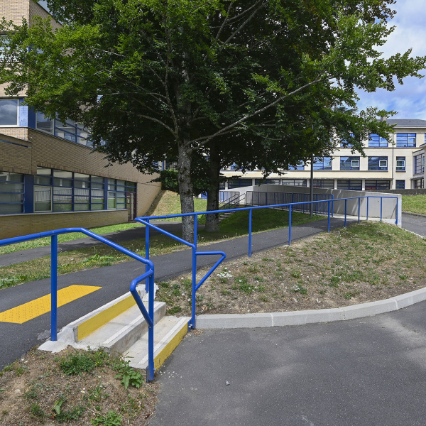 Travaux d'accessibilité réalisés au lycée Suzanne Valadon à Limoges