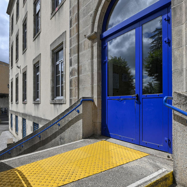 Travaux d'accessibilité réalisés au lycée Suzanne Valadon à Limoges