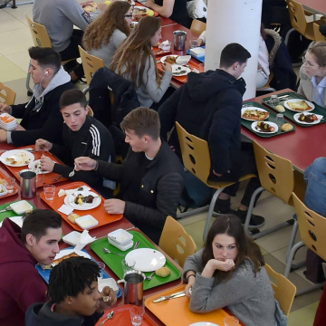 Gel des tarifs de la restauration scolaire et des internats